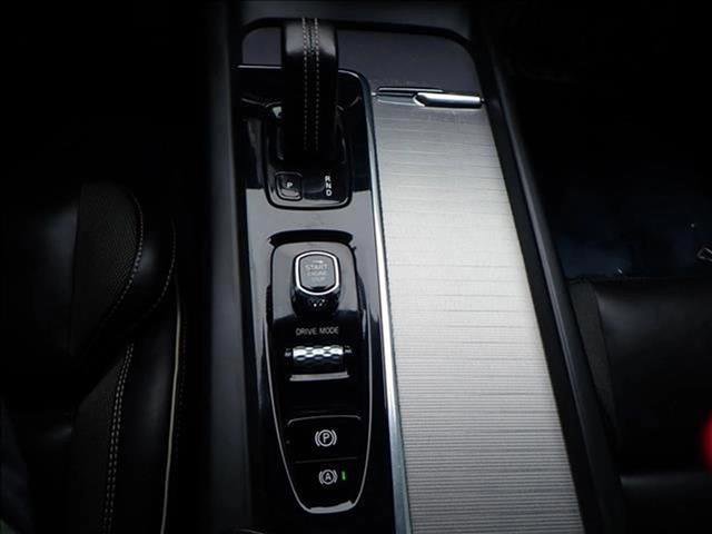 Used 2021 Volvo XC60 T8 Polestar image 23