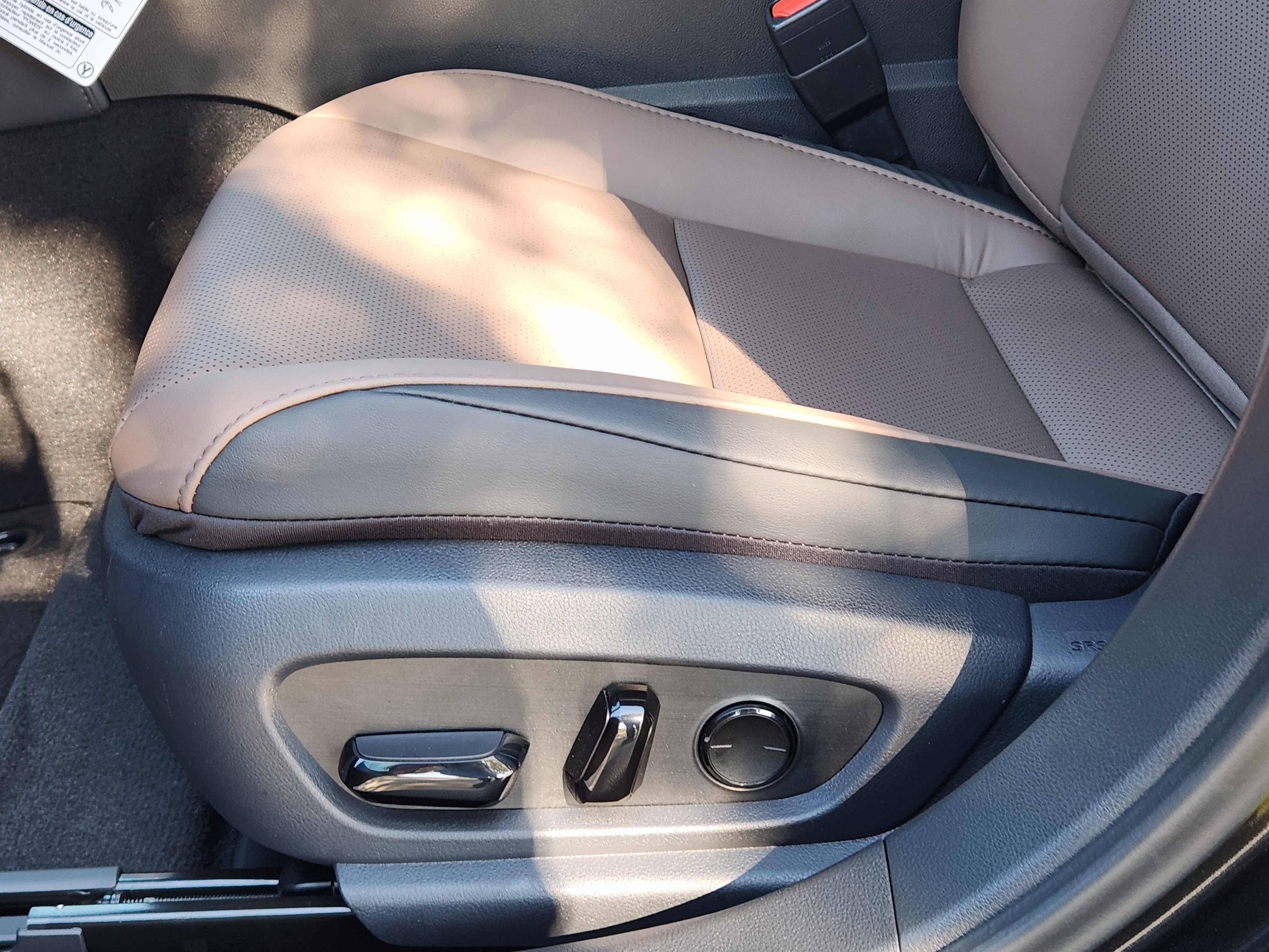 New 2025 Lexus ES 350 w/ Premium Package image 17