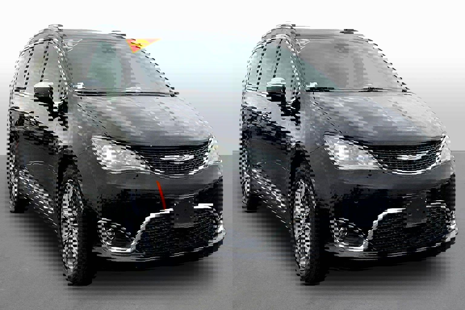 Used 2019 Chrysler Pacifica Limited w/ Advanced Safetytec Group image 7