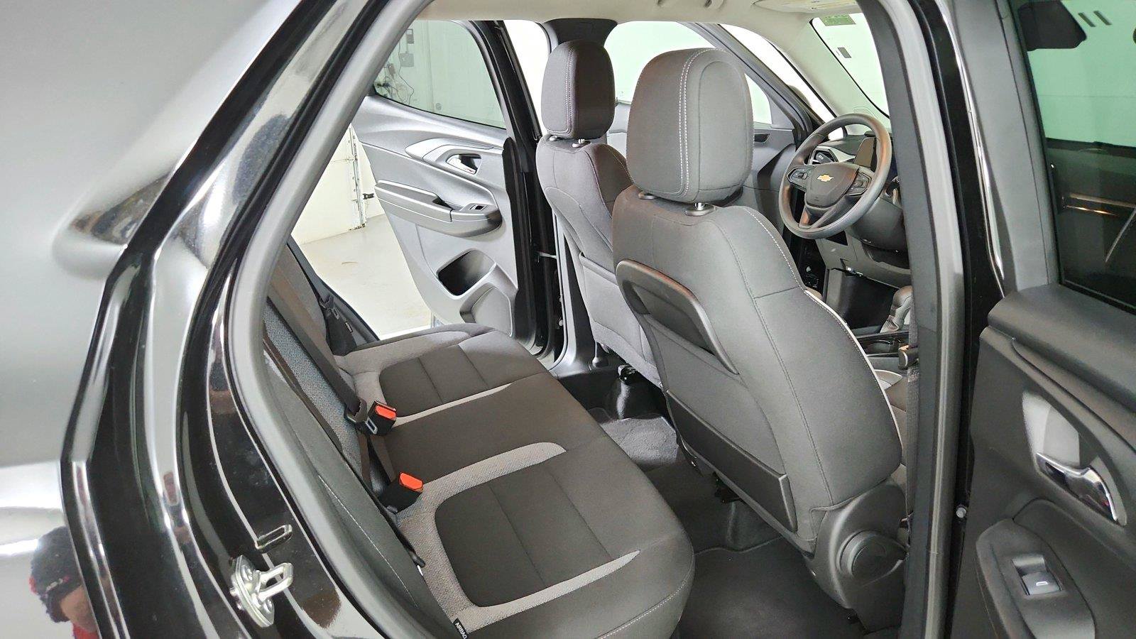 Used 2026 Chevrolet TrailBlazer LT AWD/4WD image 25
