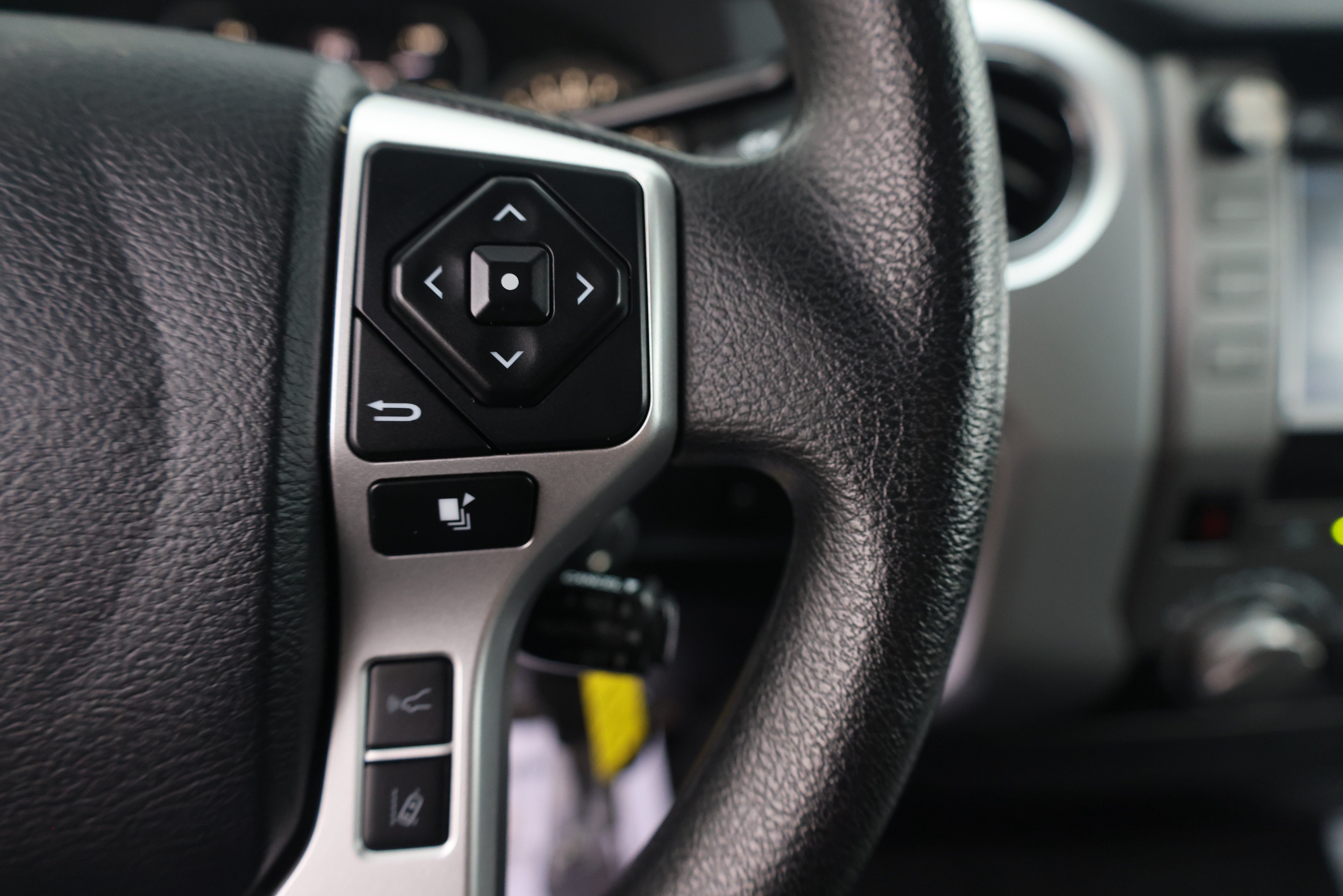 Used 2019 Toyota Tundra SR5 RWD image 18