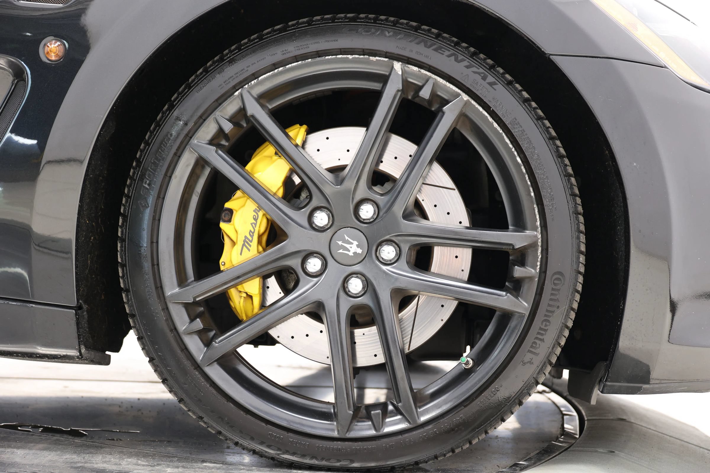 Used 2016 Maserati GranTurismo Sport RWD image 90