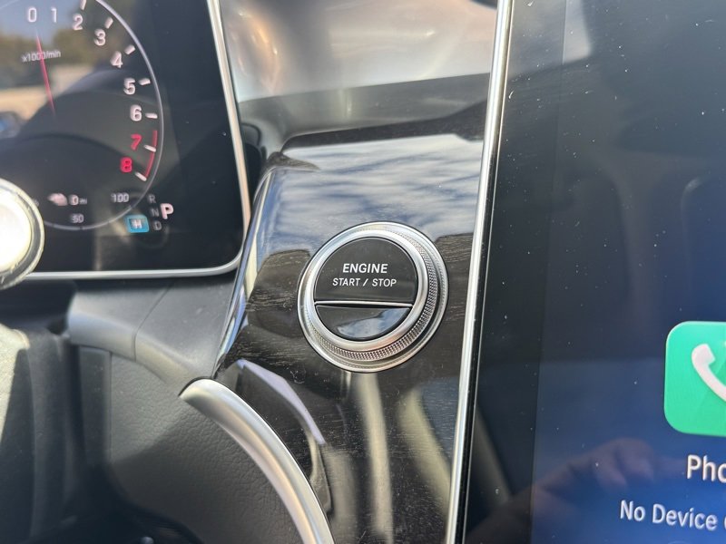 Used 2025 Mercedes-Benz GLC 350e 4MATIC image 14