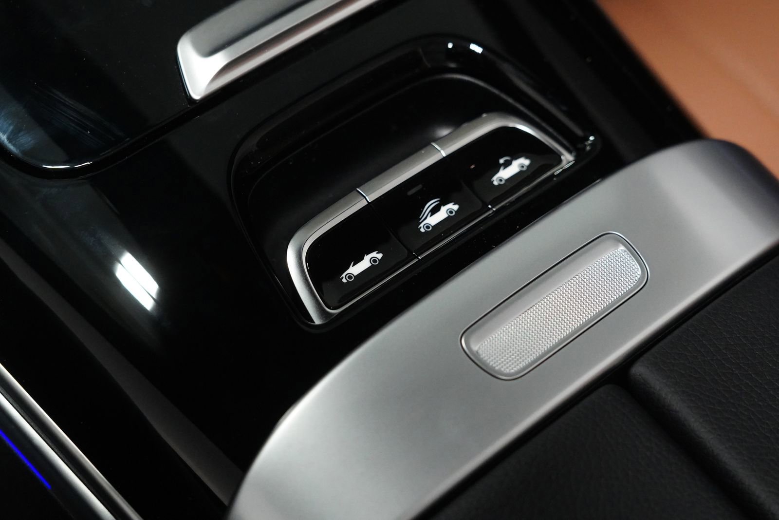 New 2026 Mercedes-Benz CLE 450 4MATIC Cabriolet image 32