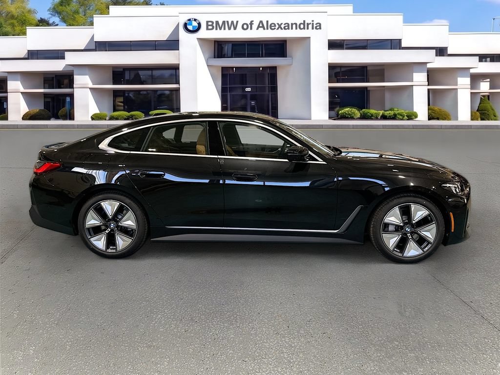 New 2026 BMW i4 xDrive40i w/ Premium Package AWD/4WD image 8