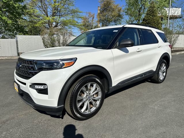 Certified 2023 Ford Explorer XLT w/ Equipment Group 202A image 10