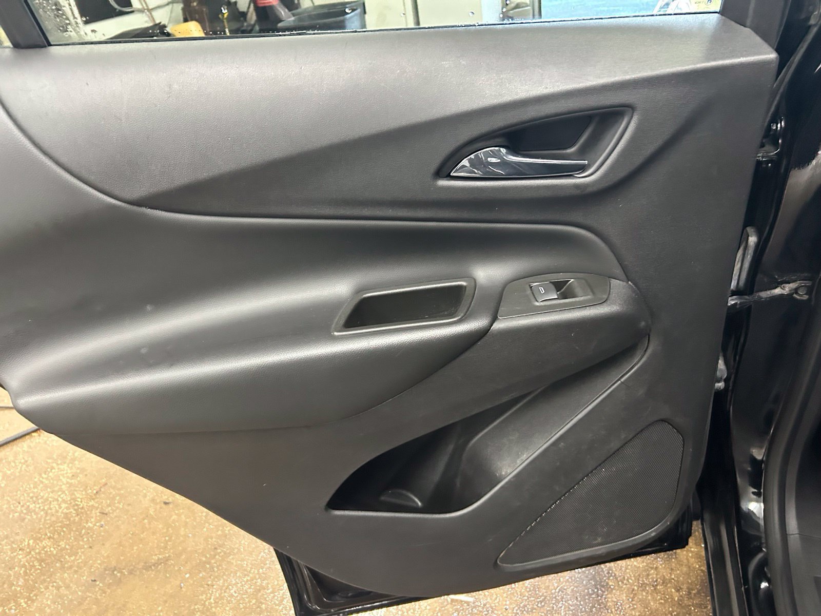 Used 2020 Chevrolet Equinox LT AWD/4WD image 24