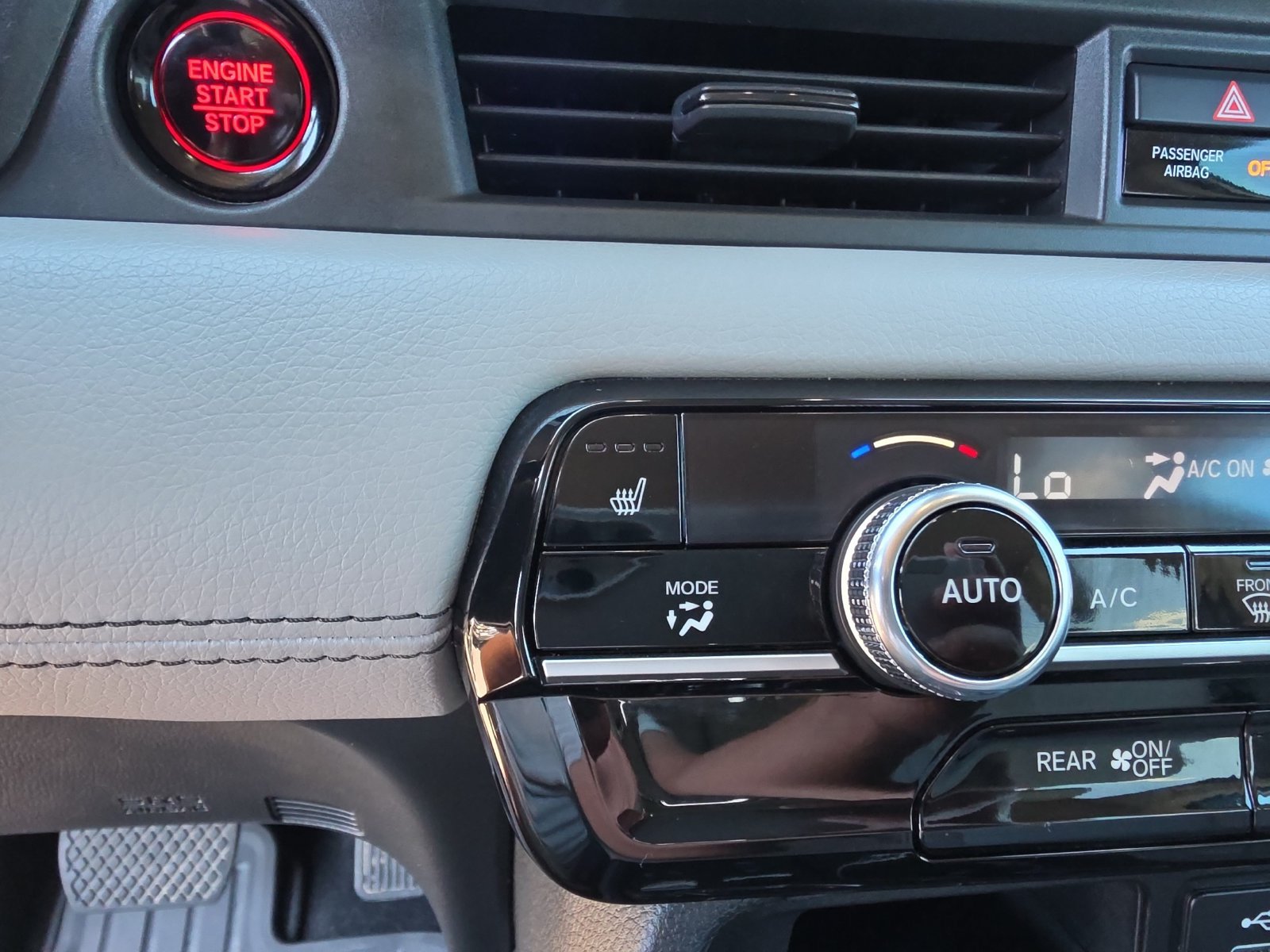 Used 2025 Honda Pilot EX-L image 22