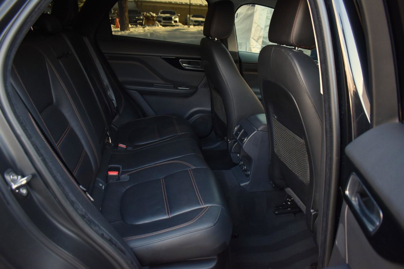 Used 2019 Jaguar F-PACE Prestige image 39