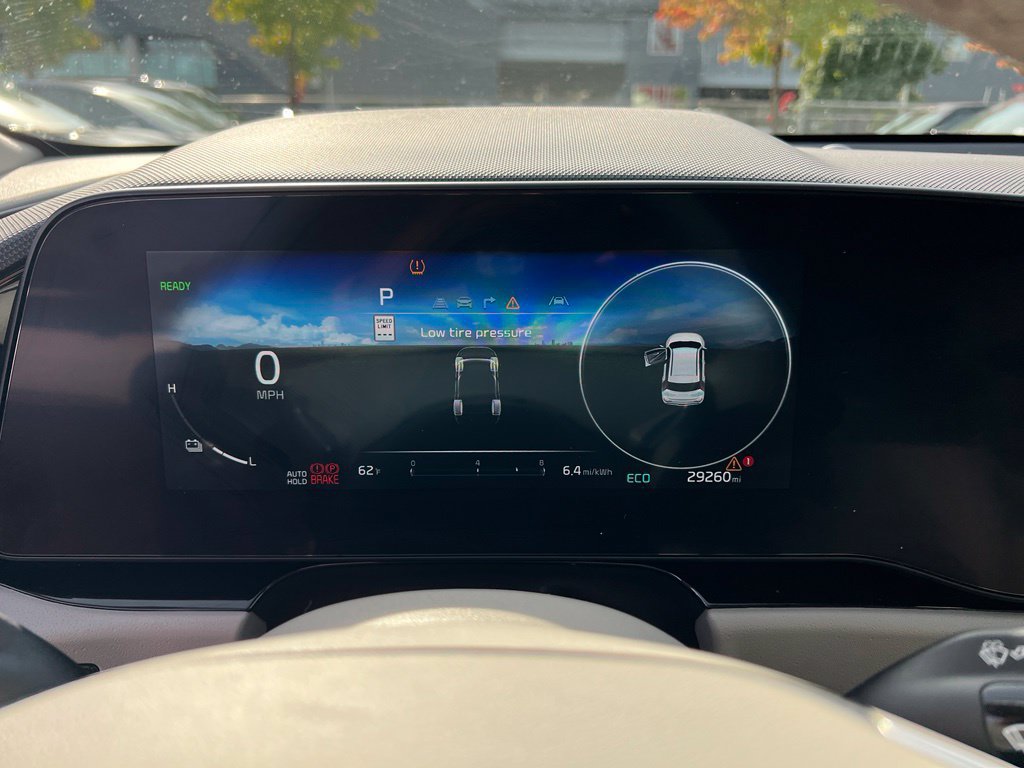 Certified 2023 Kia Niro Wind w/ Wind Preserve Package FWD image 18
