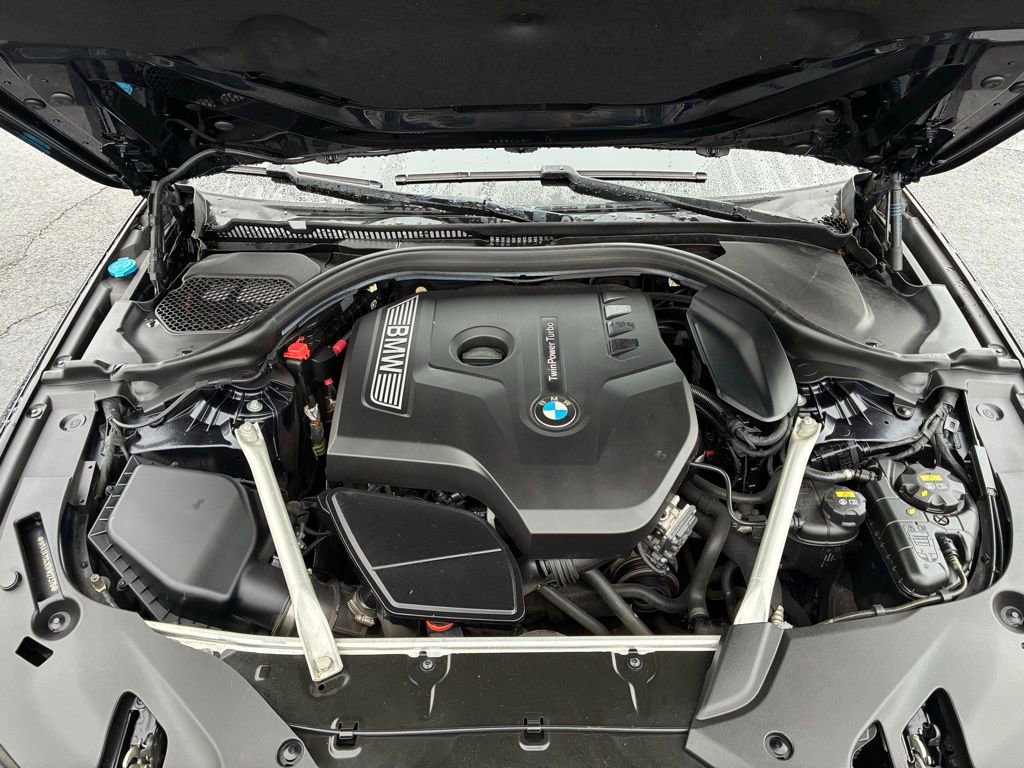 Used 2019 BMW 530i xDrive w/ M Sport Package image 10