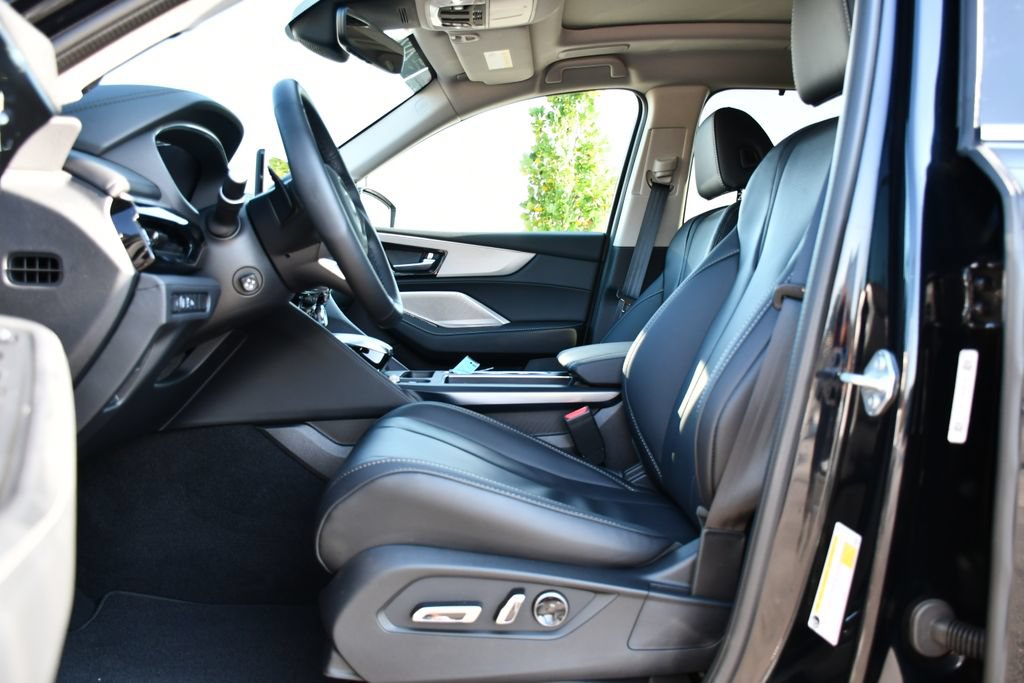 Certified 2026 Acura MDX w/ Technology Package FWD image 20