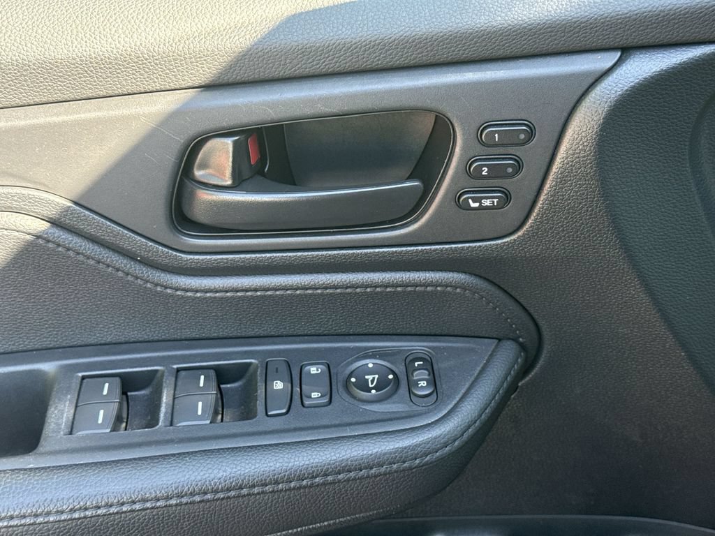 Used 2024 Honda Odyssey EX-L image 15