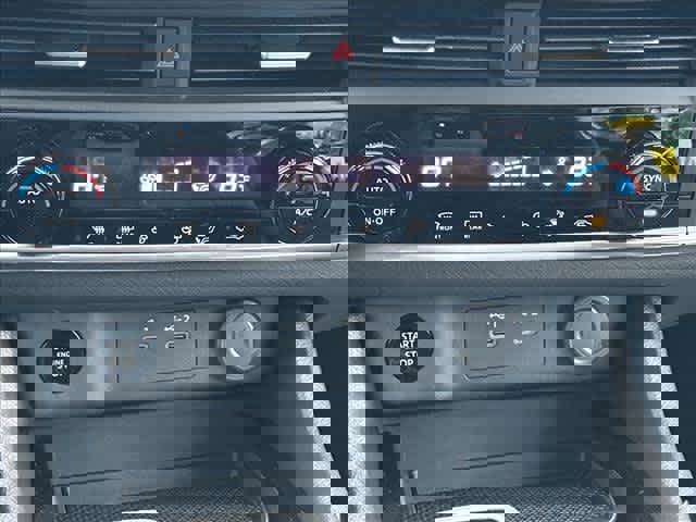 Used 2026 Nissan Rogue SV image 23