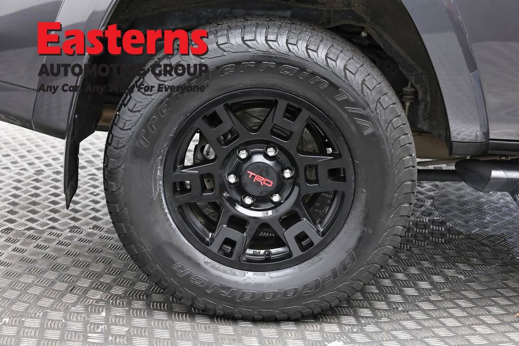 Used 2018 Toyota 4Runner TRD Off-Road Premium image 32