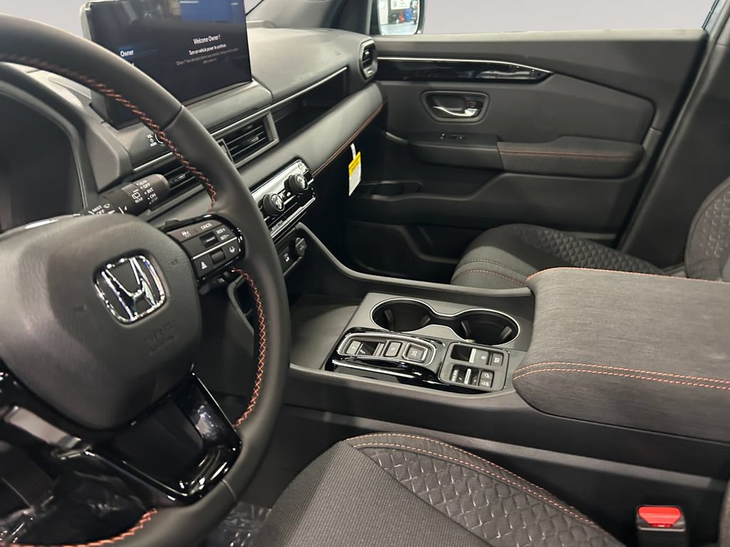New 2026 Honda Pilot Sport image 10