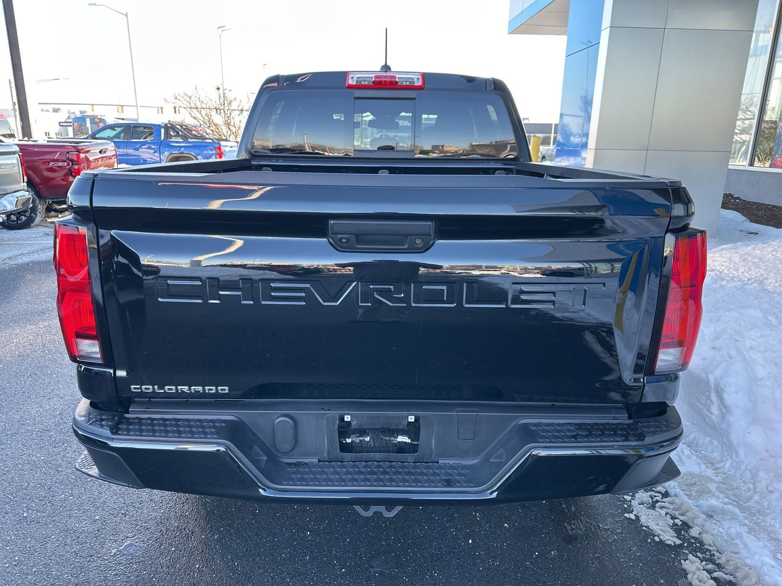 Used 2023 Chevrolet Colorado Z71 w/ Z71 Convenience Package 2 image 5