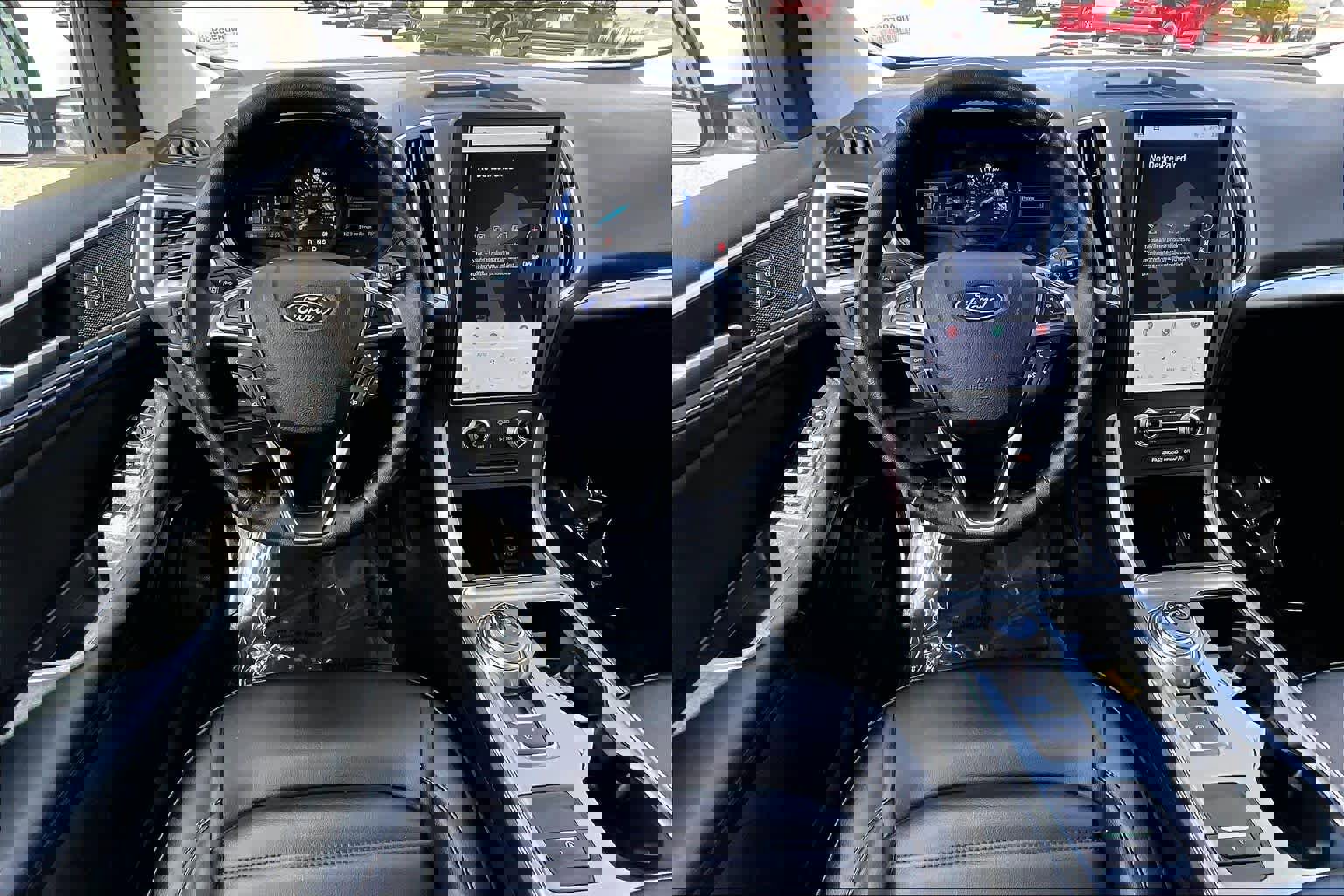 Used 2022 Ford Edge SEL w/ Convenience Package AWD/4WD image 5