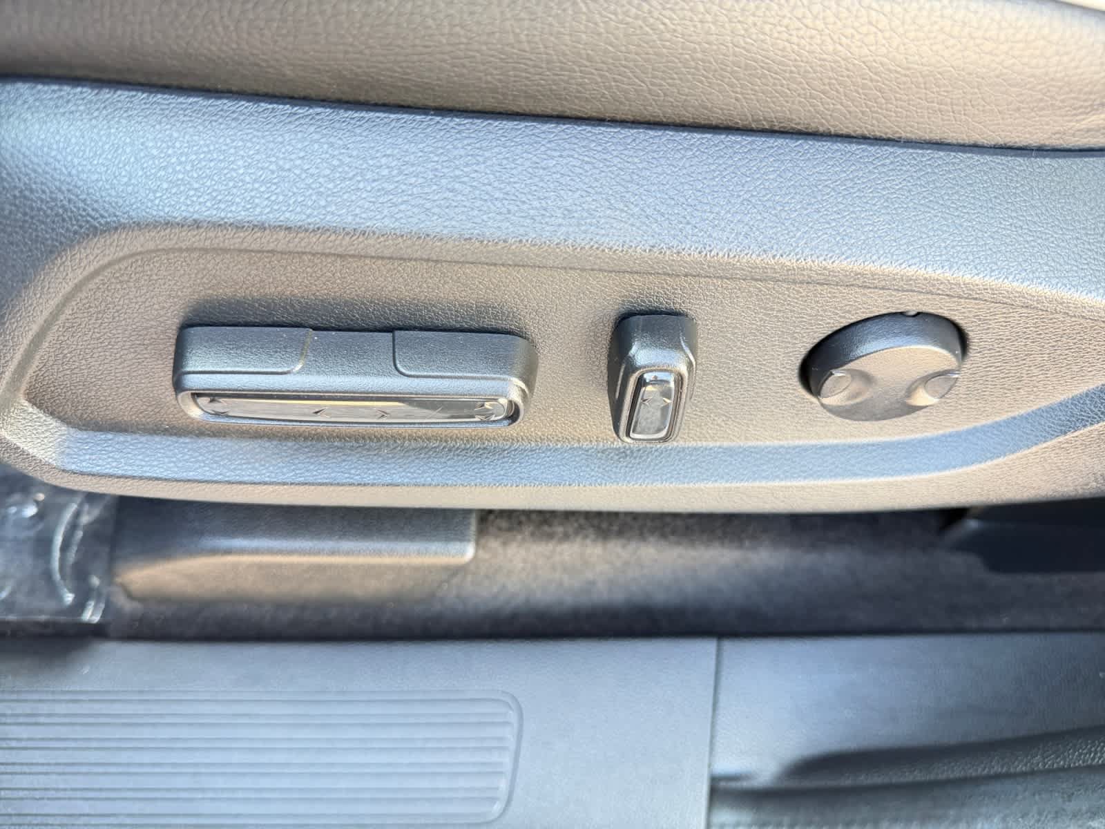 Used 2024 Honda Pilot Elite image 13