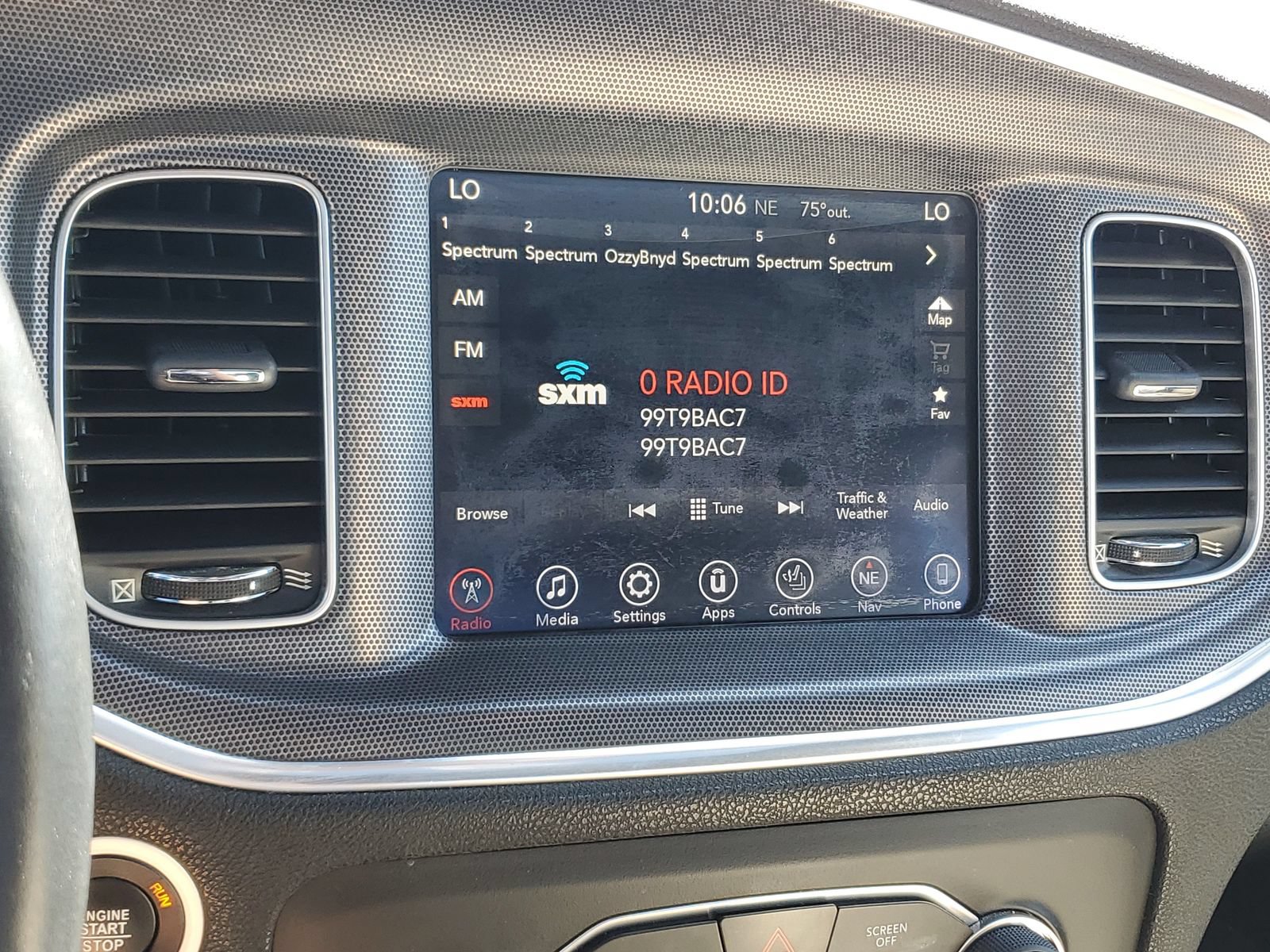 Used 2017 Dodge Charger SXT w/ AWD Plus Group image 27