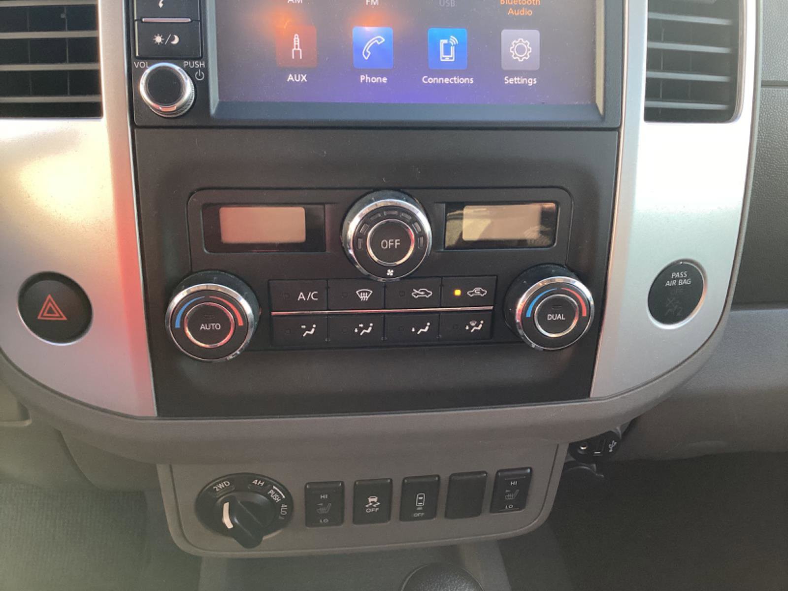 Used 2021 Nissan Frontier SV w/ Midnight Edition Floor Mats image 22