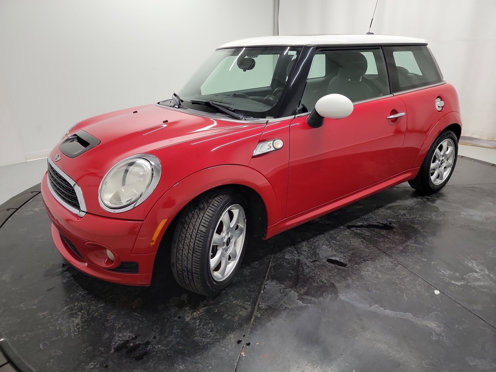 Used 2010 MINI Cooper S video 3