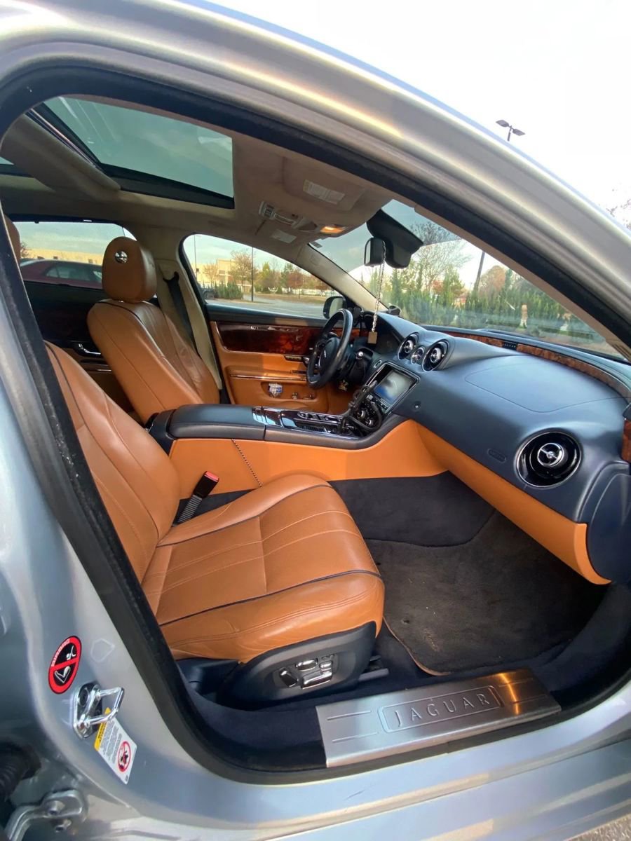 Used 2011 Jaguar XJ L Supercharged image 12