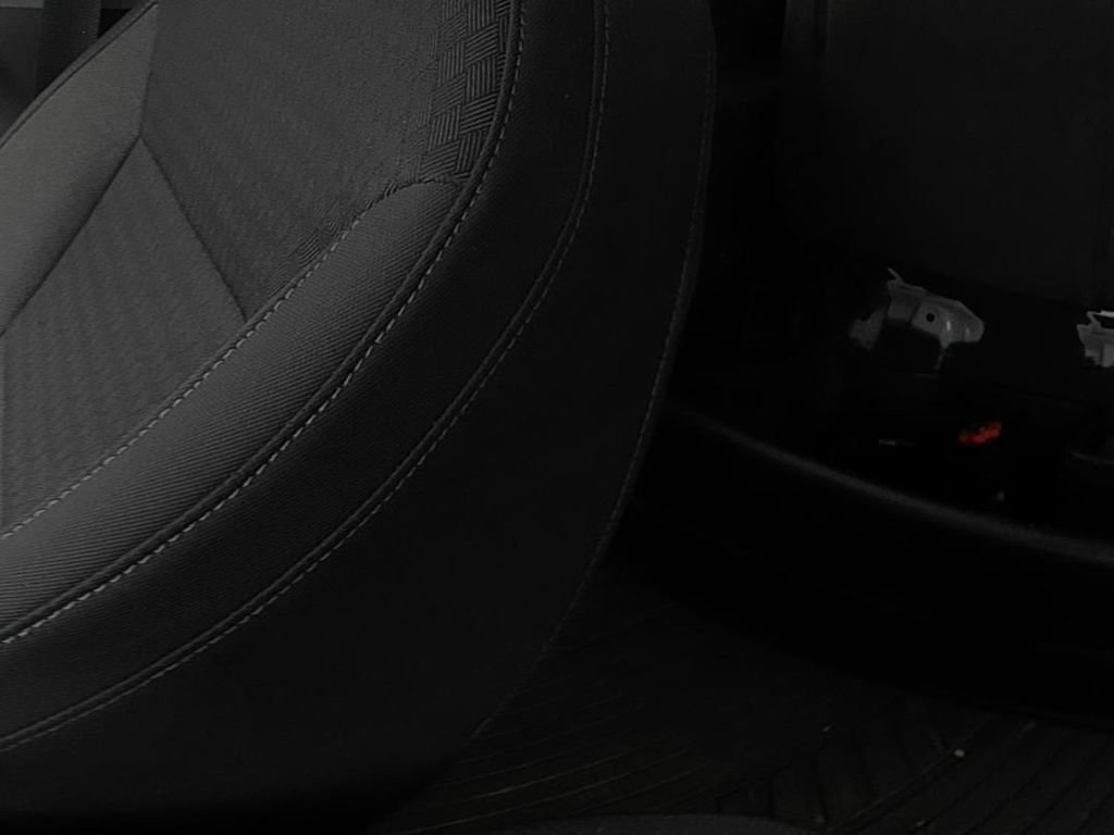 Used 2022 Chevrolet Silverado 1500 LT Trail Boss w/ LPO, Dark Essentials Package AWD/4WD image 12