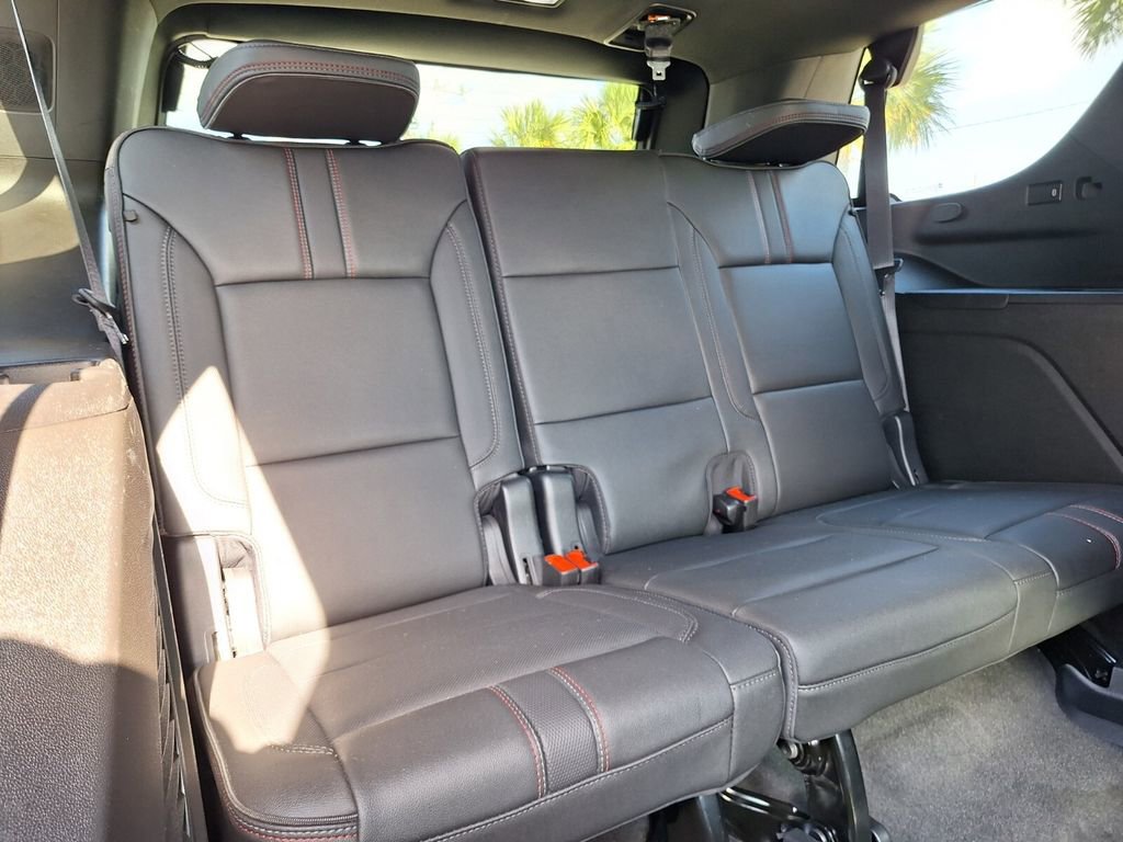 Used 2022 Chevrolet Tahoe RST w/ Sport Performance Package RWD image 31