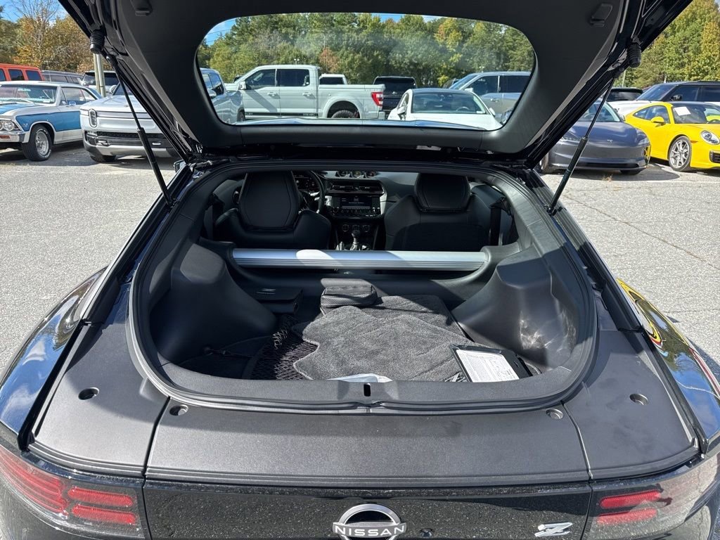 Used 2024 Nissan Z Performance w/ Floor Mat Package image 24