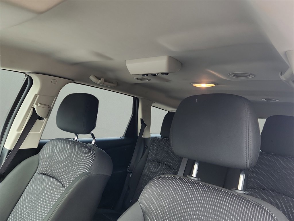Used 2019 Dodge Journey SE w/ Blacktop Package image 11