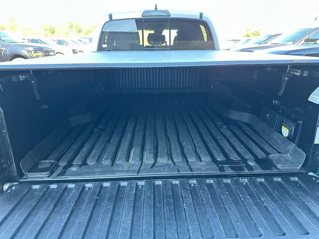 Used 2019 Toyota Tacoma TRD Sport AWD/4WD image 26