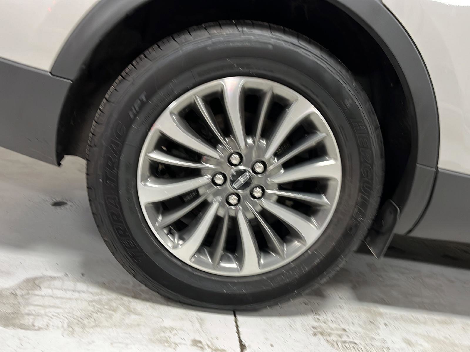 Used 2020 Lincoln Nautilus FWD w/ Equipment Group 101A image 27