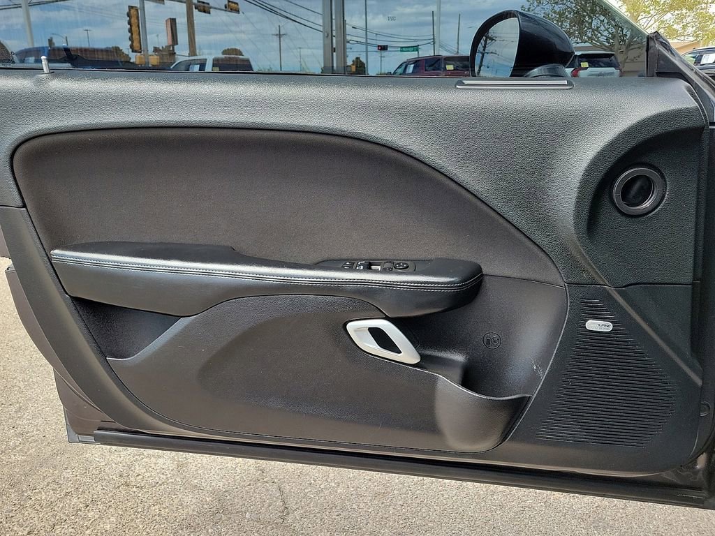 Used 2021 Dodge Challenger SXT w/ Blacktop Package image 18