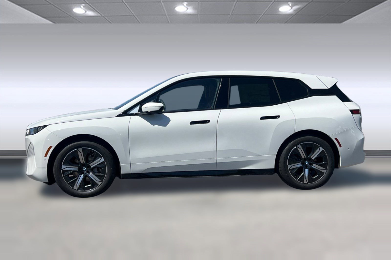 New 2026 BMW iX xDrive60 AWD/4WD image 2