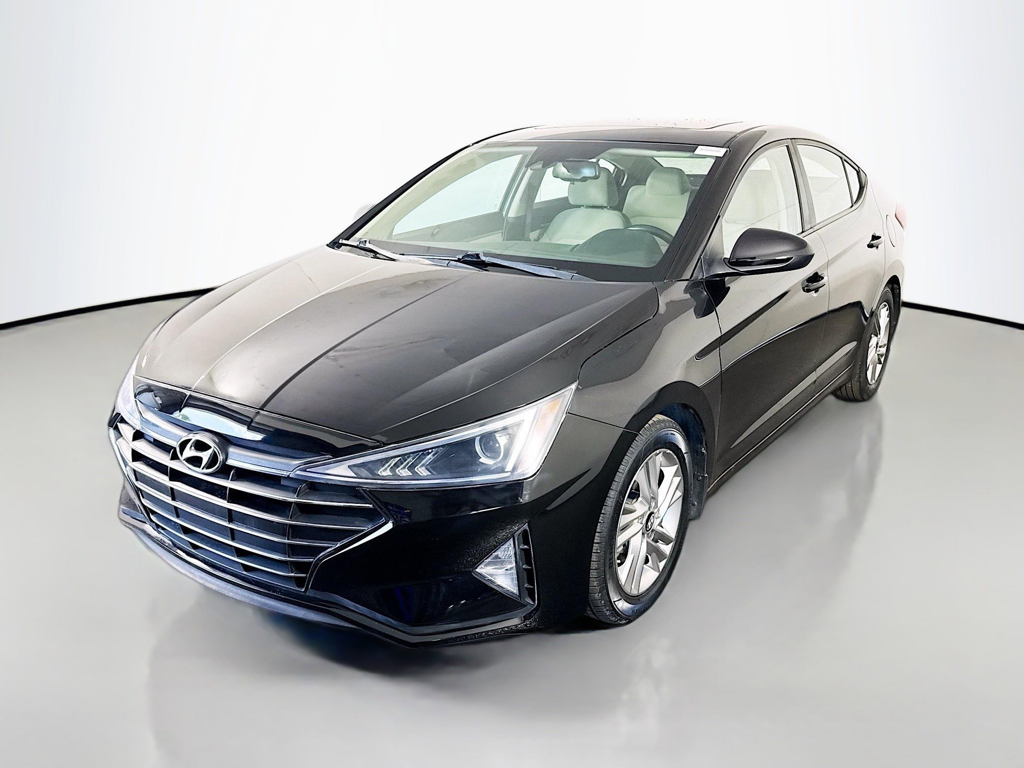 Used 2019 Hyundai Elantra Value Edition FWD image 4