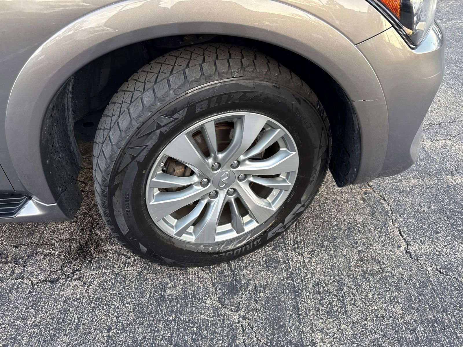 Used 2016 INFINITI QX80 4WD w/ Driver's Assistance Package image 33