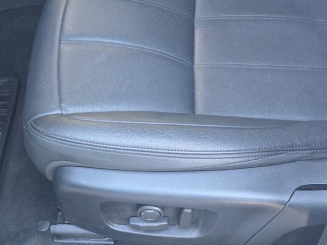 Used 2025 Land Rover Range Rover Evoque S image 31