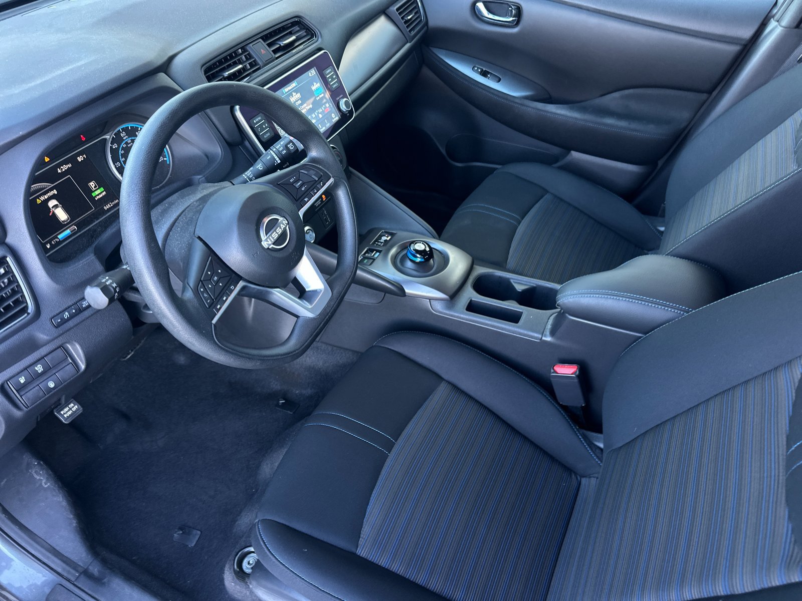 Used 2025 Nissan Leaf S FWD image 10