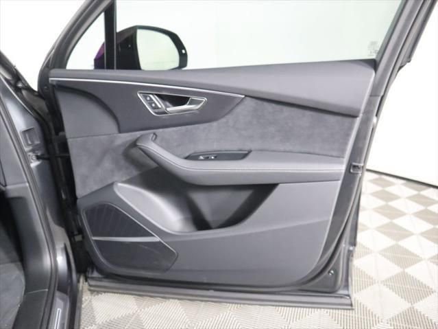 New 2025 Audi SQ7 Premium Plus image 24