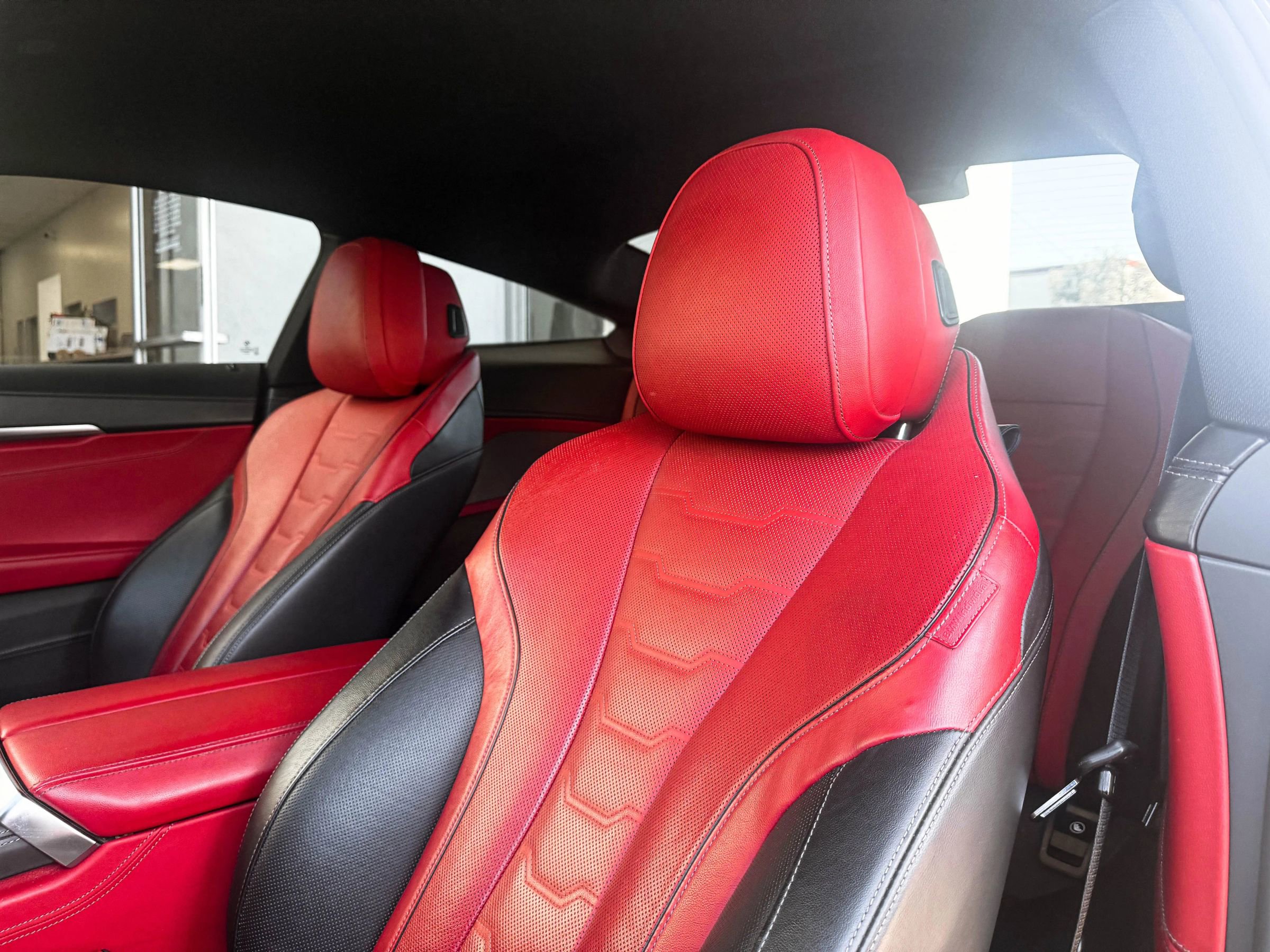 Used 2021 BMW M850i xDrive M850i xDrive Coupe 2D w/ M Carbon Exterior Package image 25