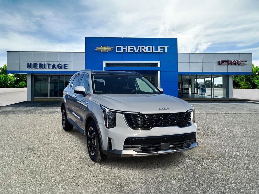 Used 2025 Kia Sorento S w/ Panoramic Sunroof Package
