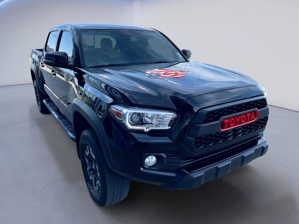 Used 2020 Toyota Tacoma TRD Off-Road AWD/4WD image 4