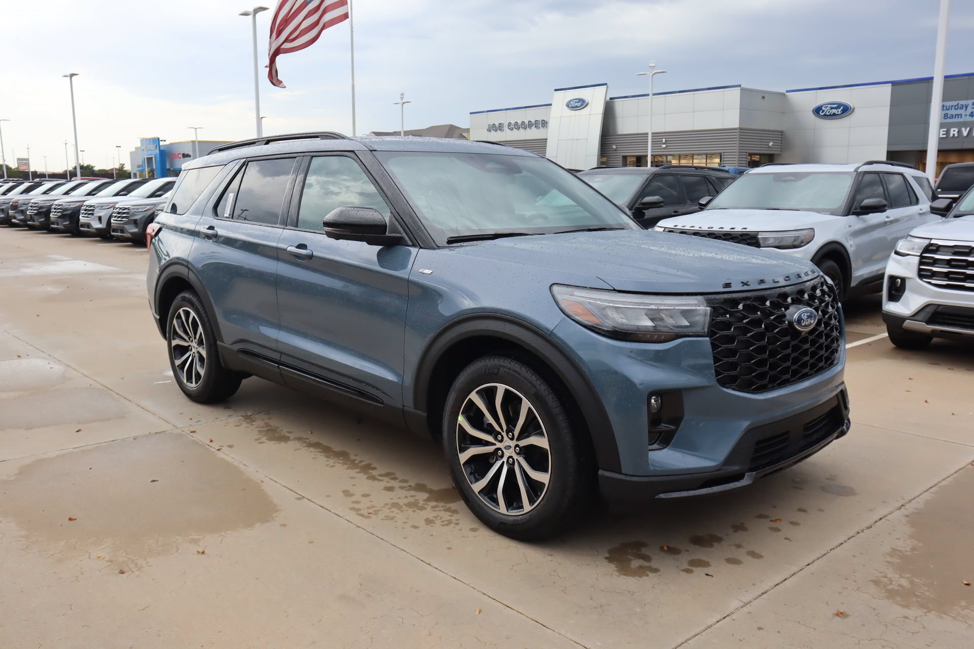 New 2026 Ford Explorer ST-Line w/ Premium Package RWD video 1
