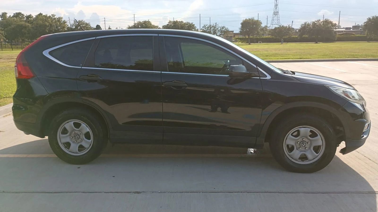 Used 2016 Honda CR-V LX image 5