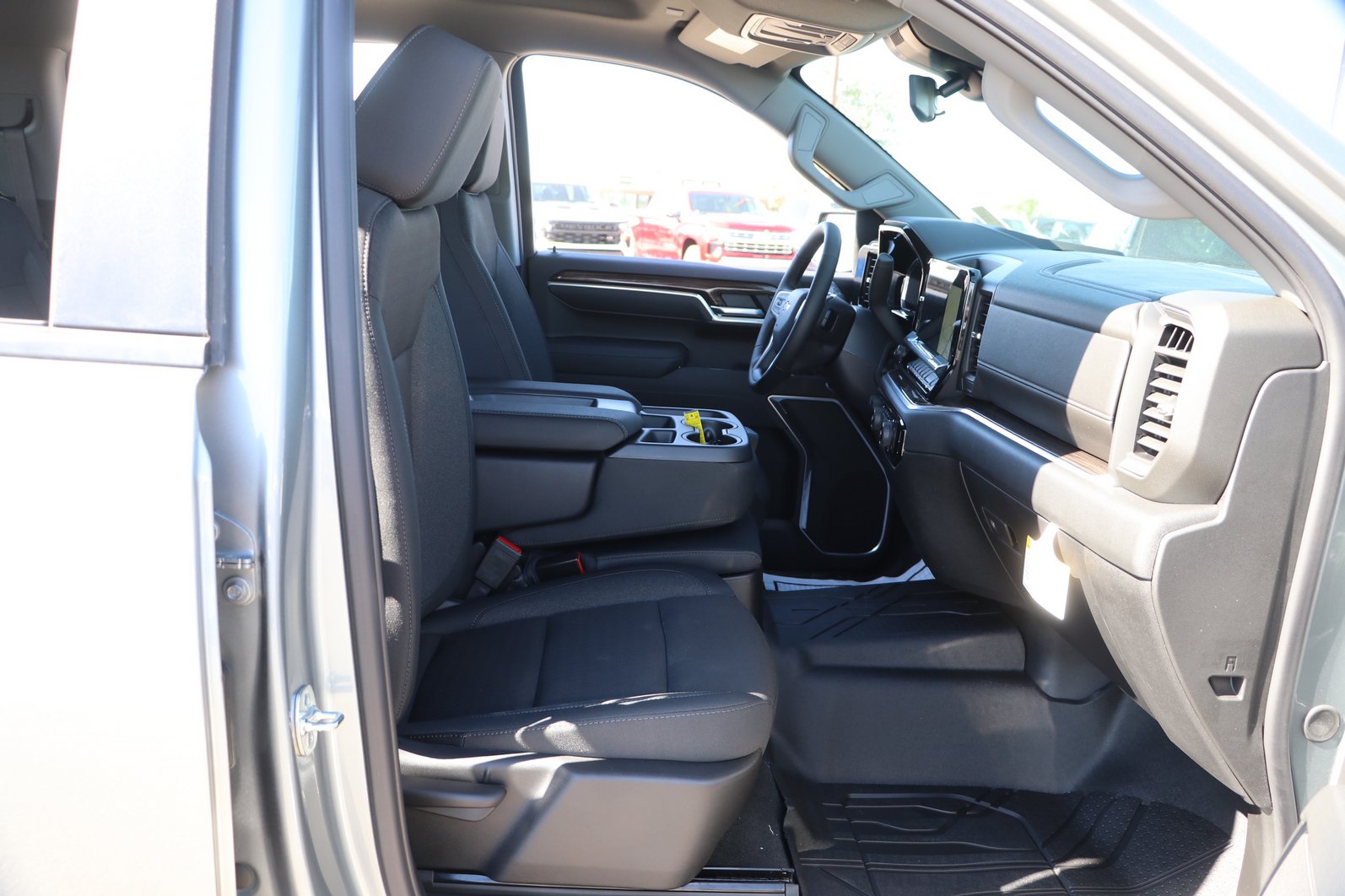 New 2026 Chevrolet Silverado 1500 RST w/ RST Select Package AWD/4WD image 32