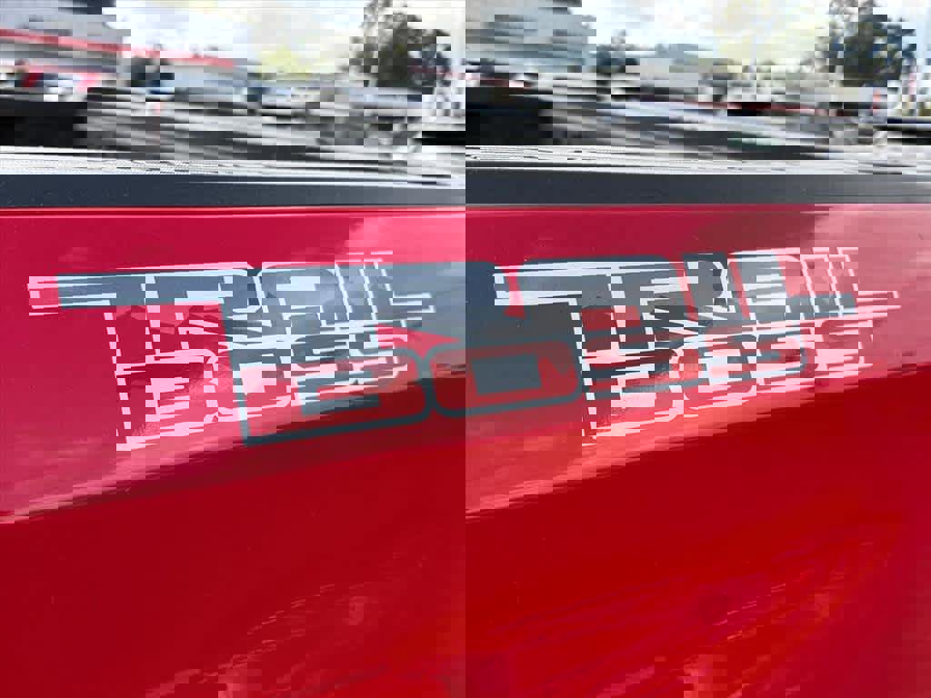 Used 2021 Chevrolet Silverado 1500 Custom Trail Boss w/ LPO, Dark Essentials Package image 30