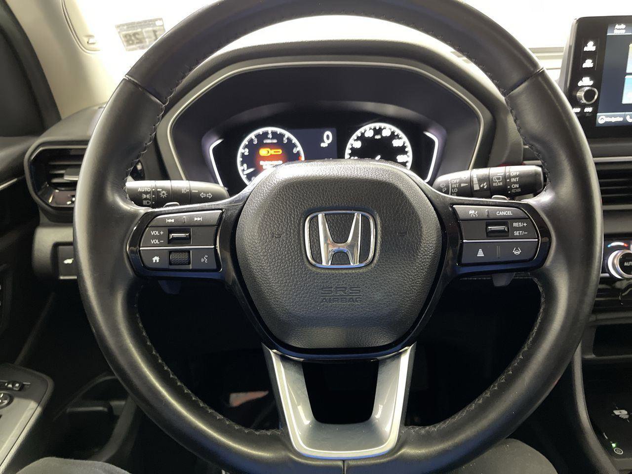 Used 2023 Honda Pilot Touring image 14