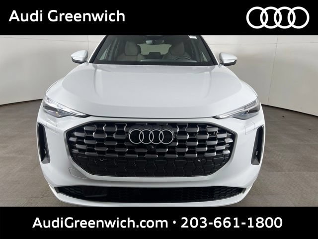 Used 2025 Audi Q5 Premium w/ Premium Plus AWD/4WD image 2
