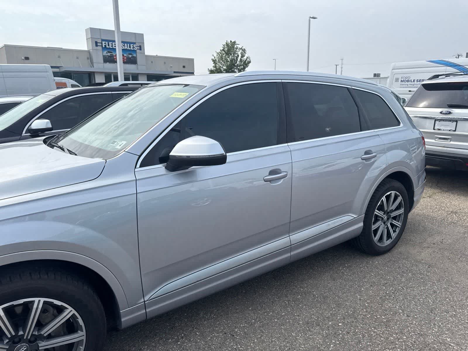 Used 2017 Audi Q7 3.0T Premium Plus w/ Premium Plus Package AWD/4WD image 22